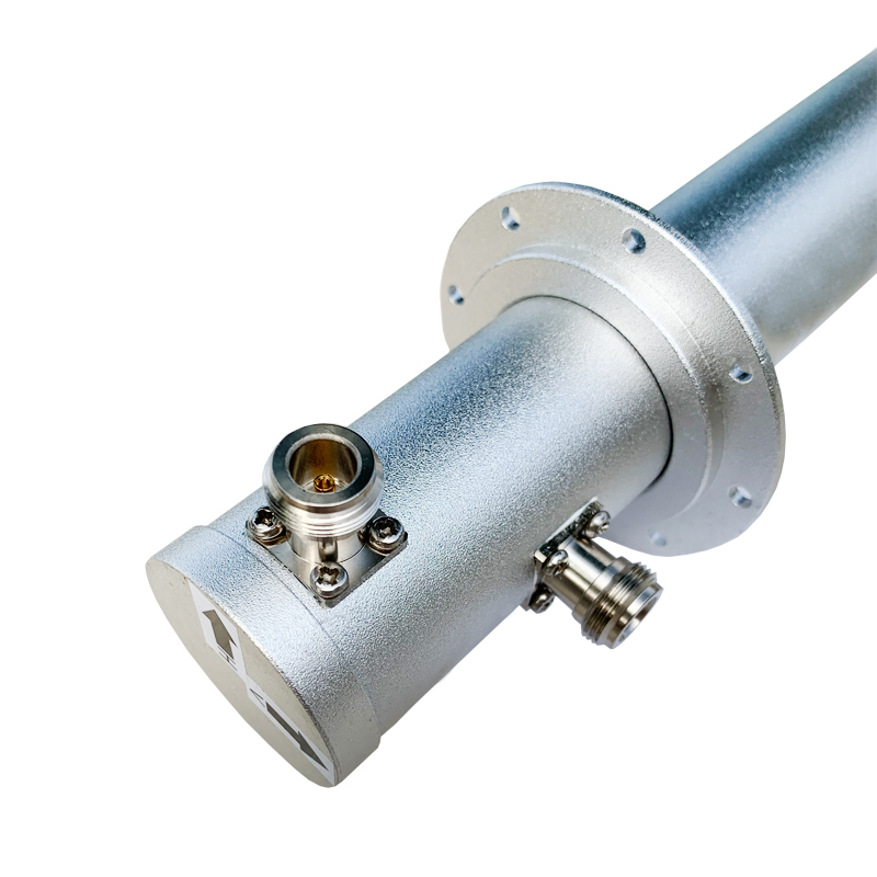 MIMO Dish Antenna 900mm feedhorns.jpg